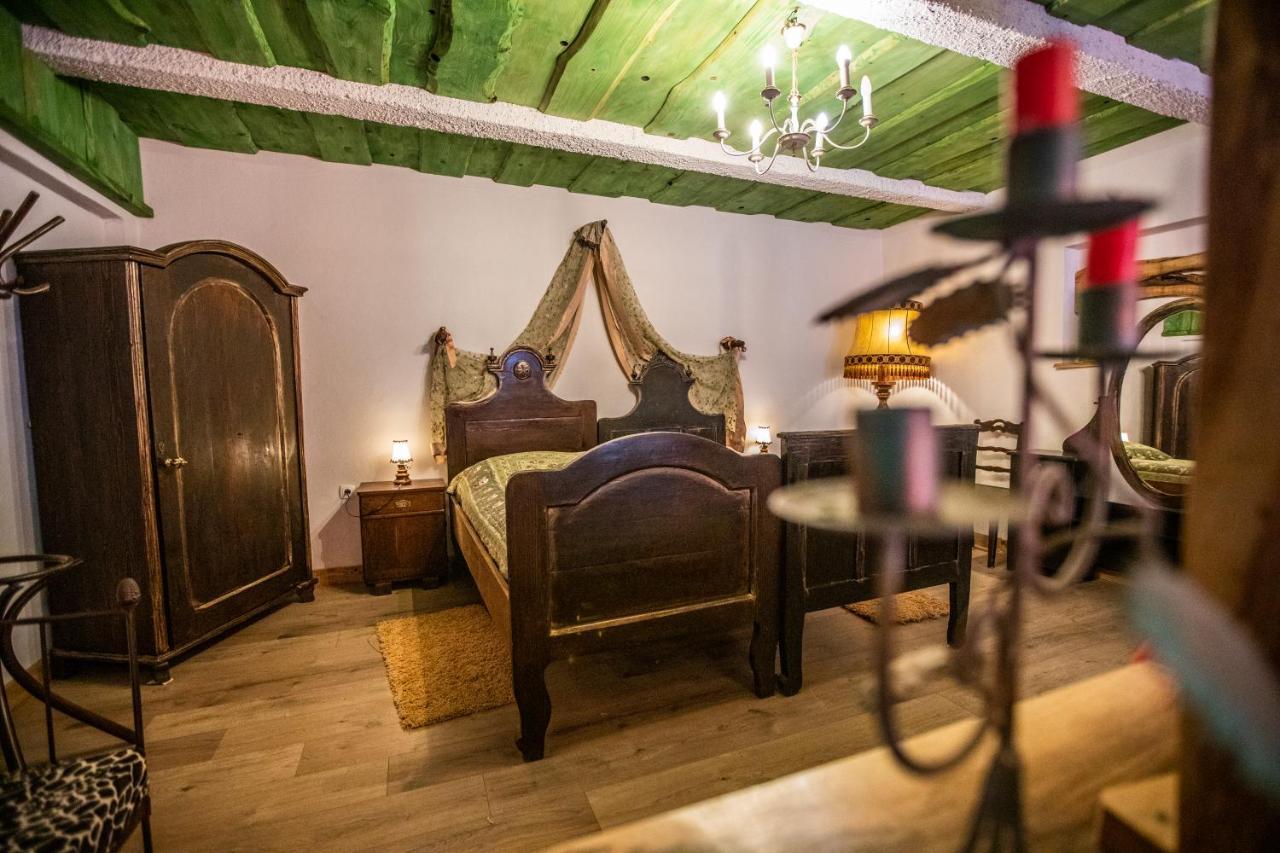 Sumski Dvori Apartment Огулин Екстериор снимка