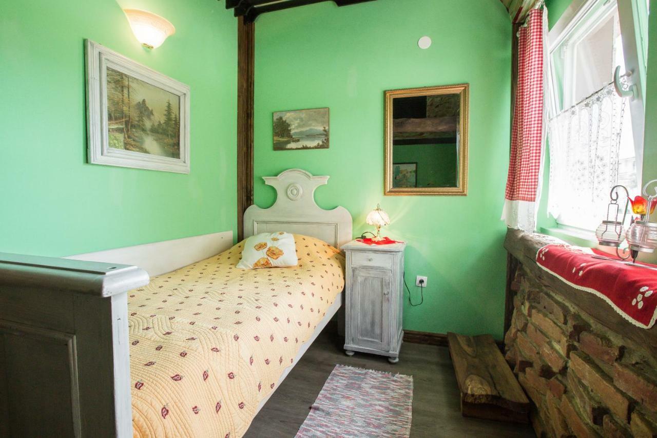 Sumski Dvori Apartment Огулин Екстериор снимка